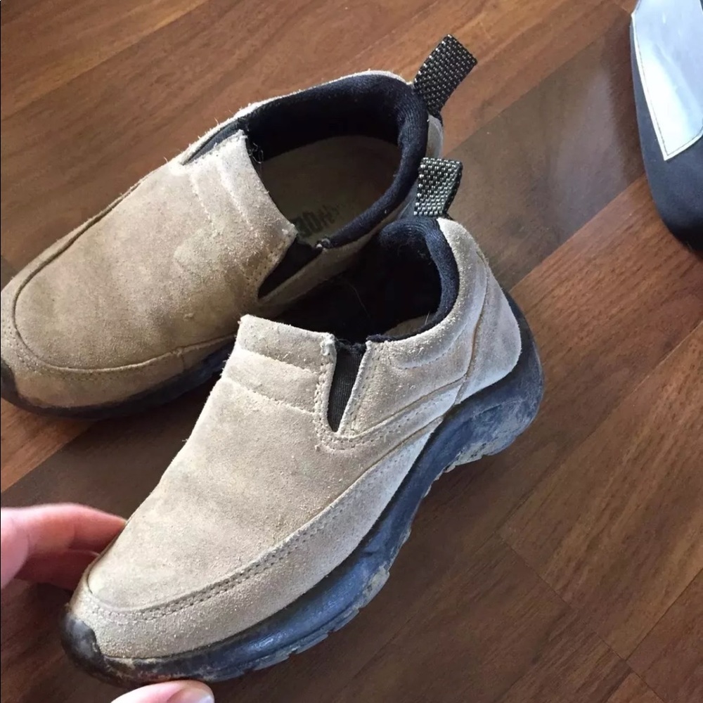 Gander Mountain boys 8/9 suede leather moc shoes slip on outdoor hiking